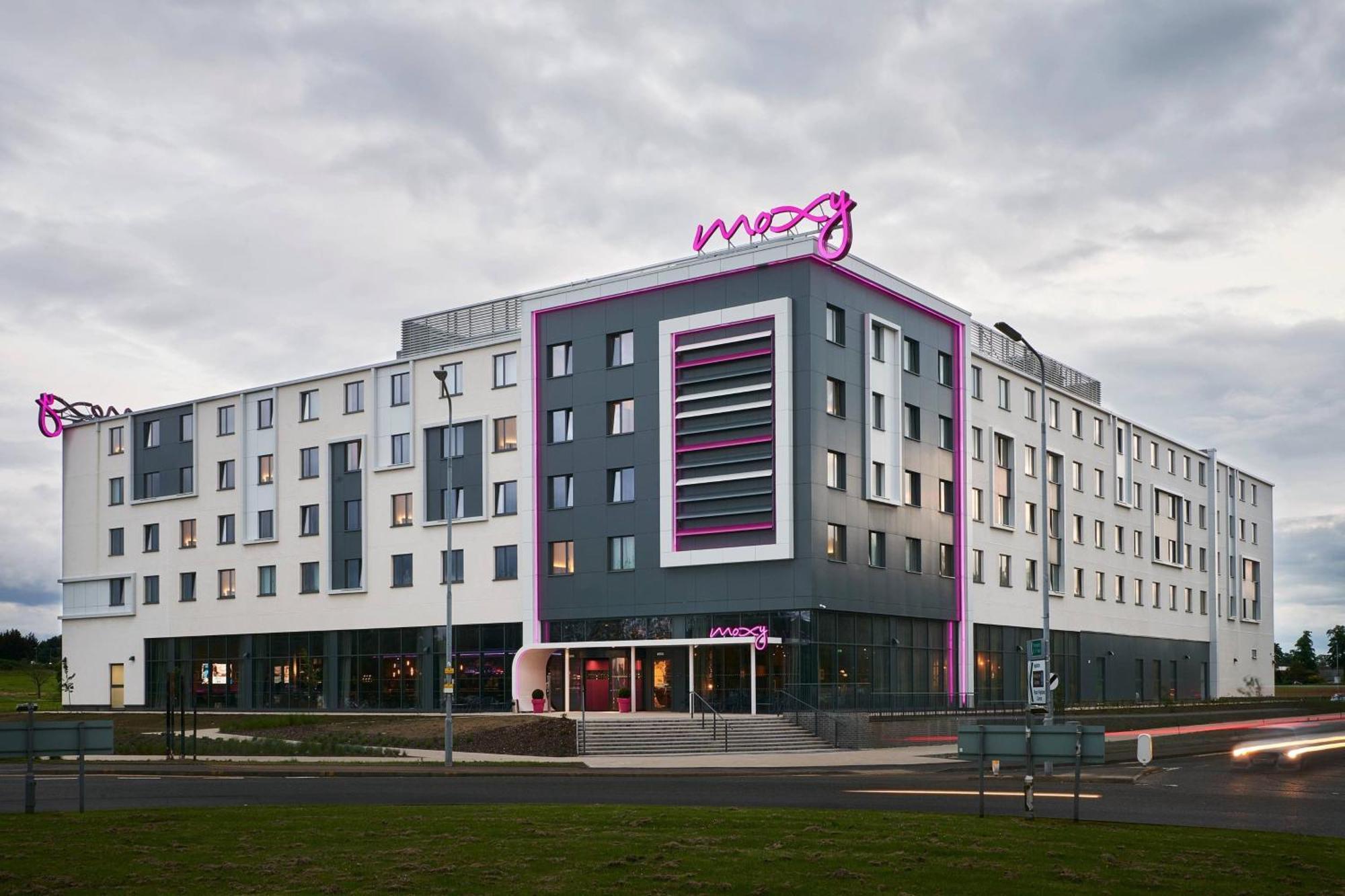 Moxy Edinburgh Airport Ingliston Exterior foto